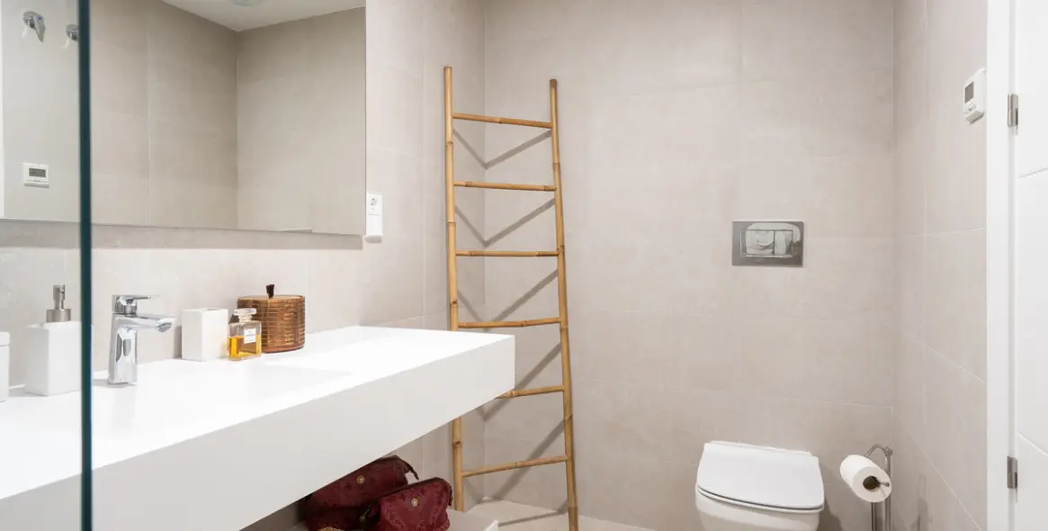 Venta de apartamento en planta media en Calanova Golf 20