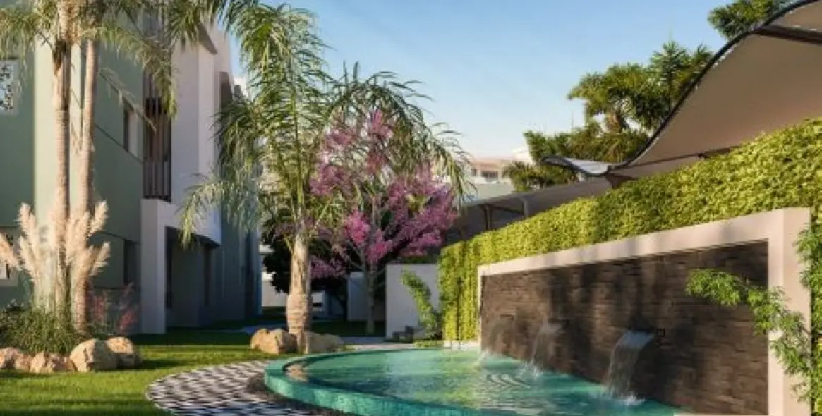 Venta de apartamento en planta media en Calanova Golf 26
