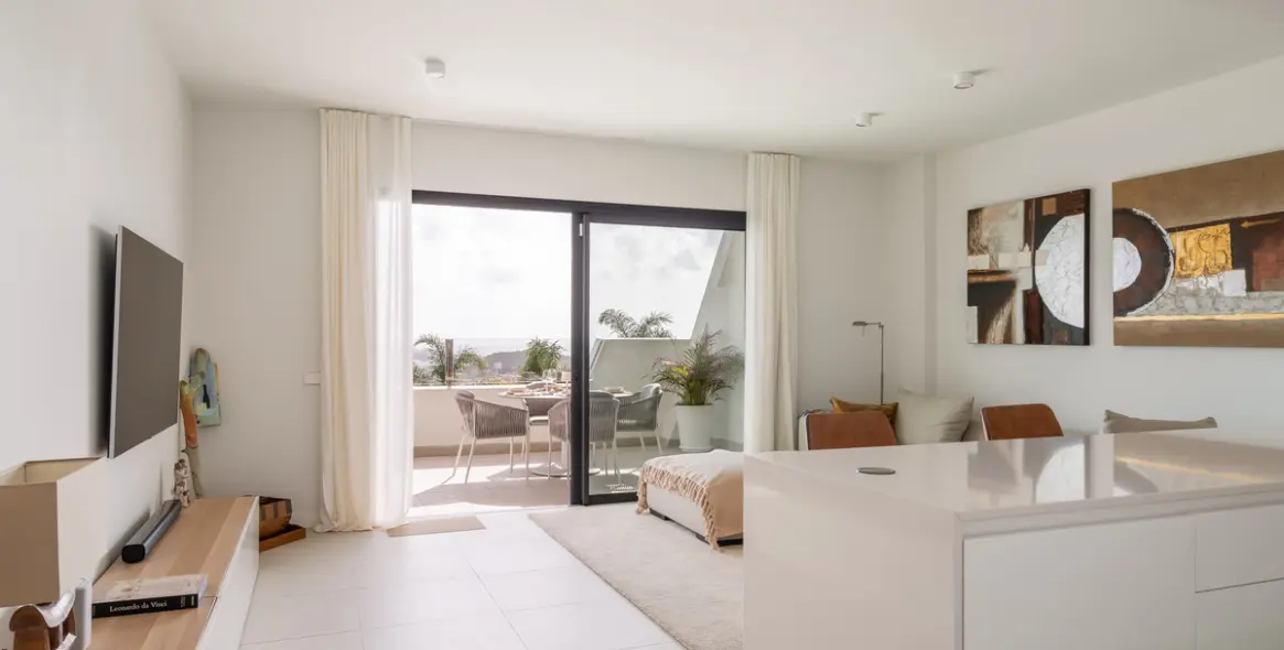 Venta de apartamento en planta media en Calanova Golf 39