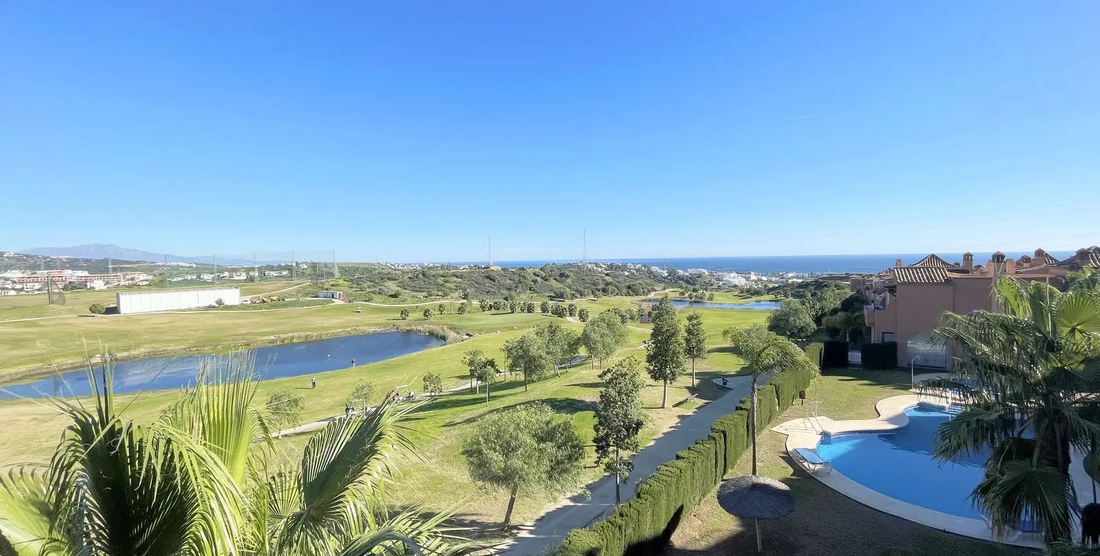 Продажа дома на две семьи в Estepona 1