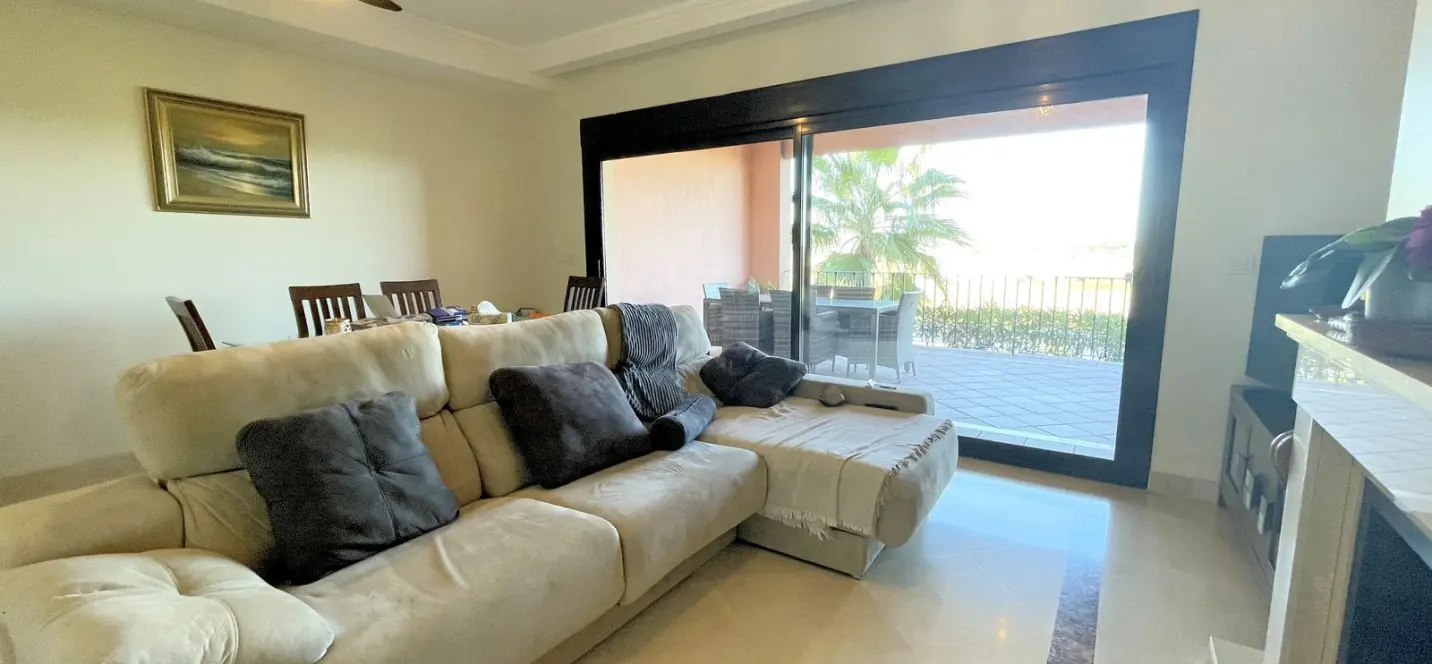 Продажа дома на две семьи в Estepona 3