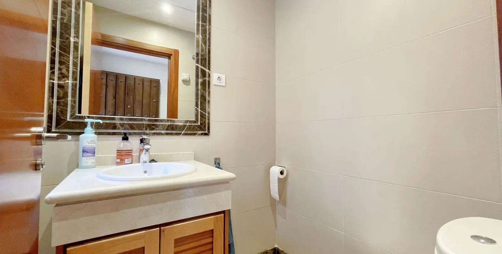 Продажа дома на две семьи в Estepona 9
