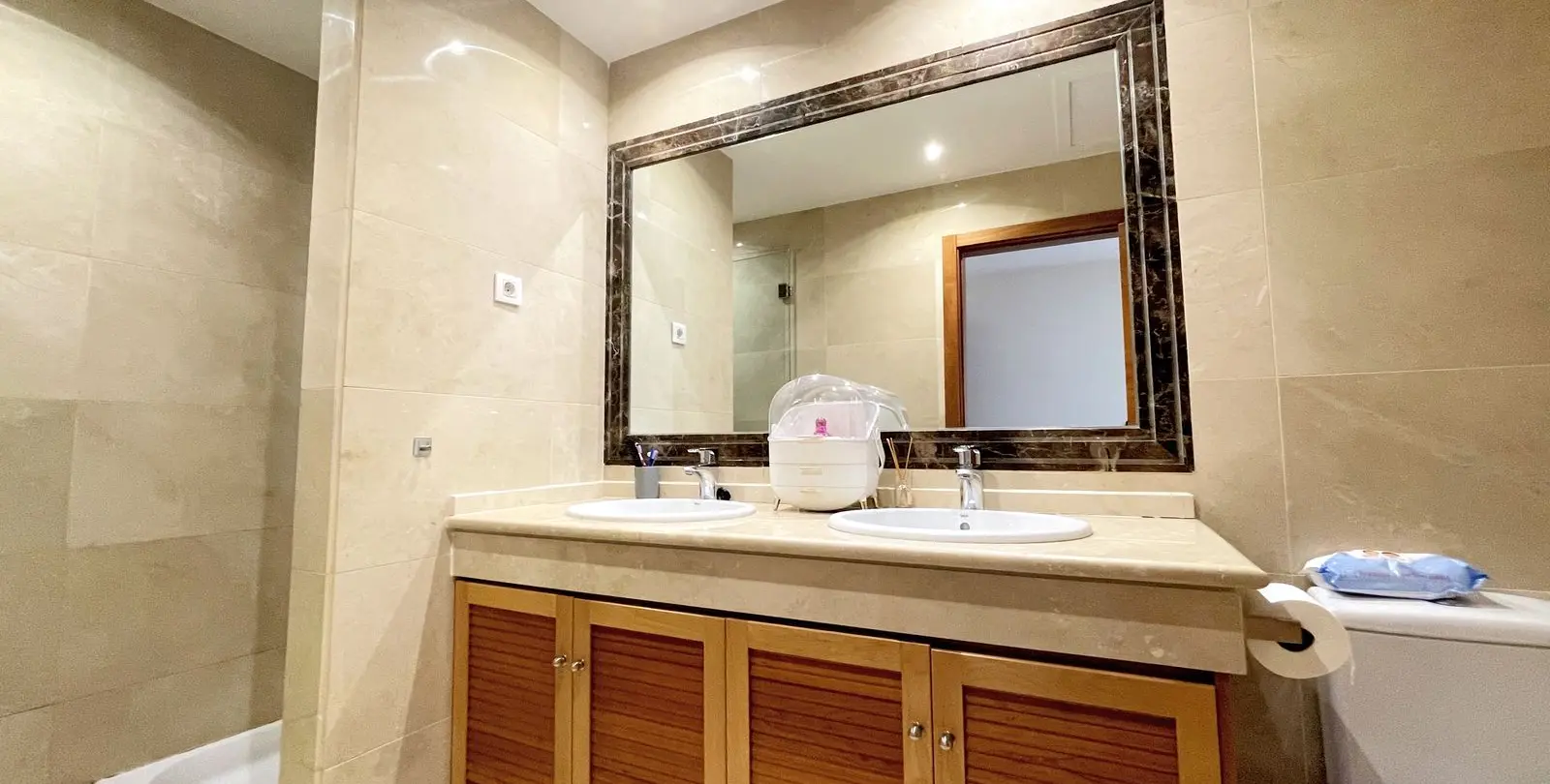 Продажа дома на две семьи в Estepona 10