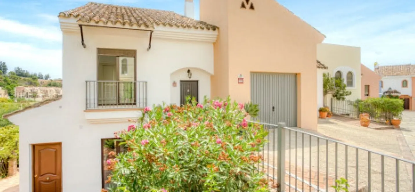 Venta de adosado en Los Arqueros 1