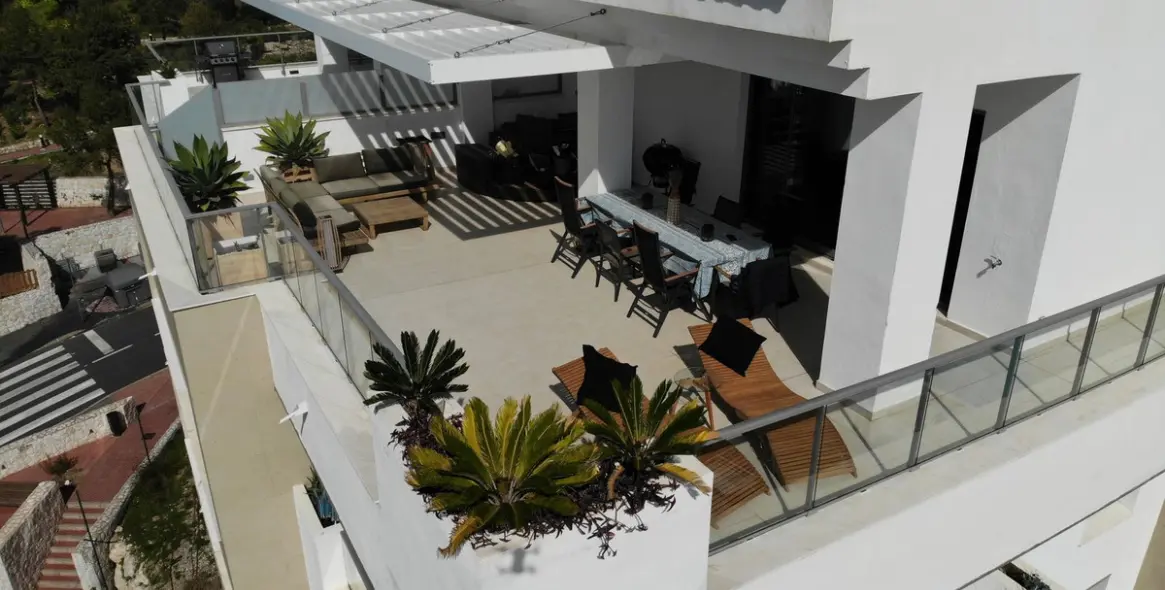 Продажа двухуровневого пентхауса в Benalmadena 2