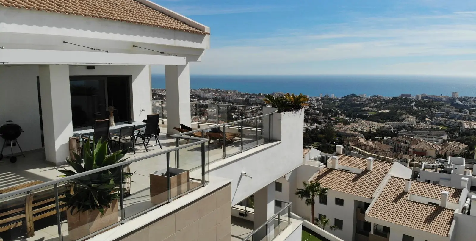 Продажа двухуровневого пентхауса в Benalmadena 1