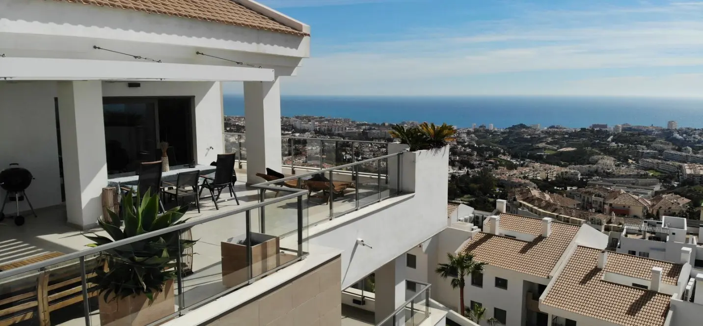 Продажа двухуровневого пентхауса в Benalmadena 0