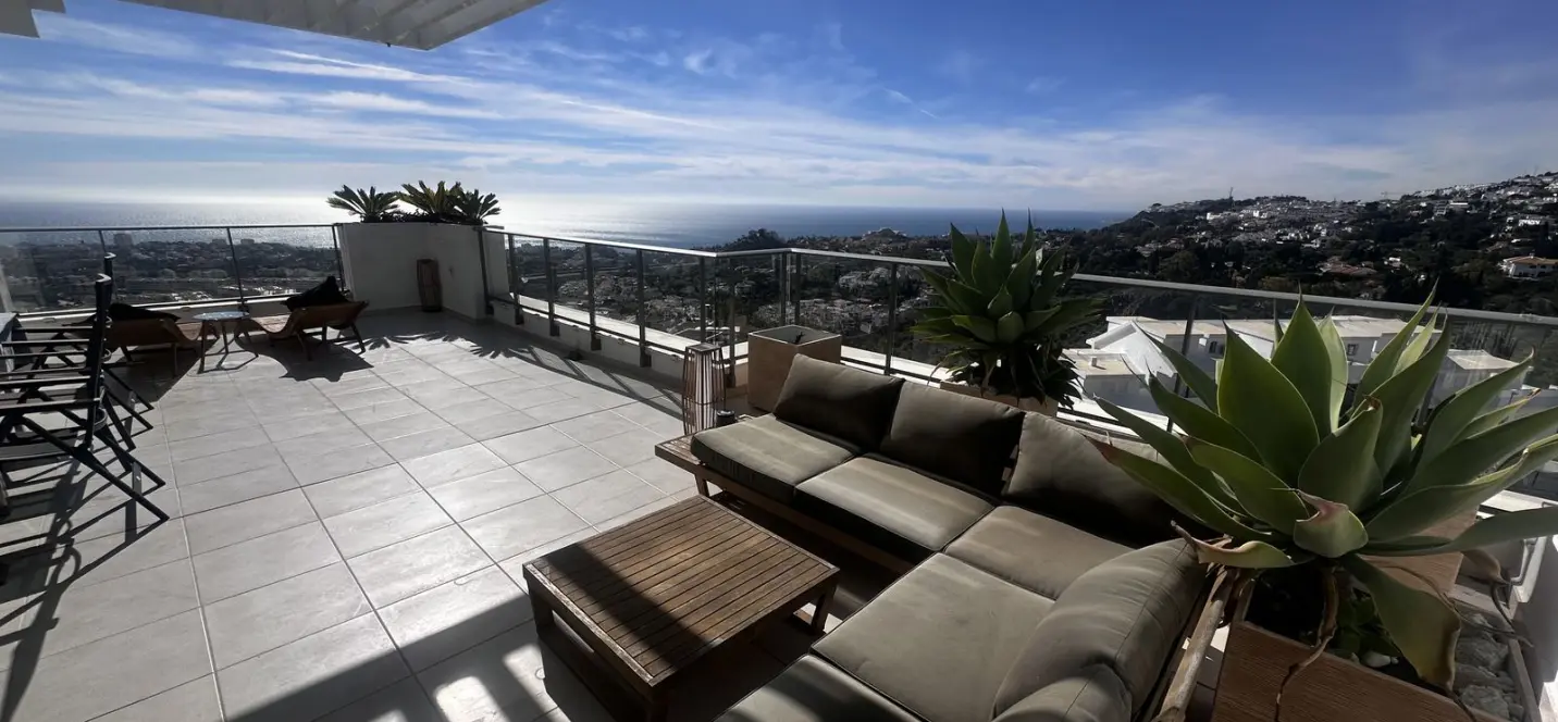 Продажа двухуровневого пентхауса в Benalmadena 3