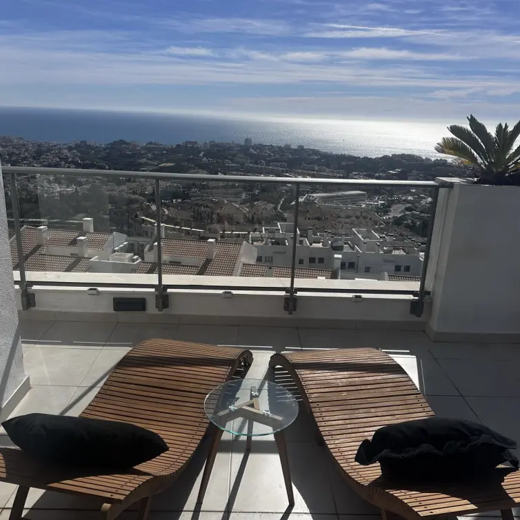 Продажа двухуровневого пентхауса в Benalmadena