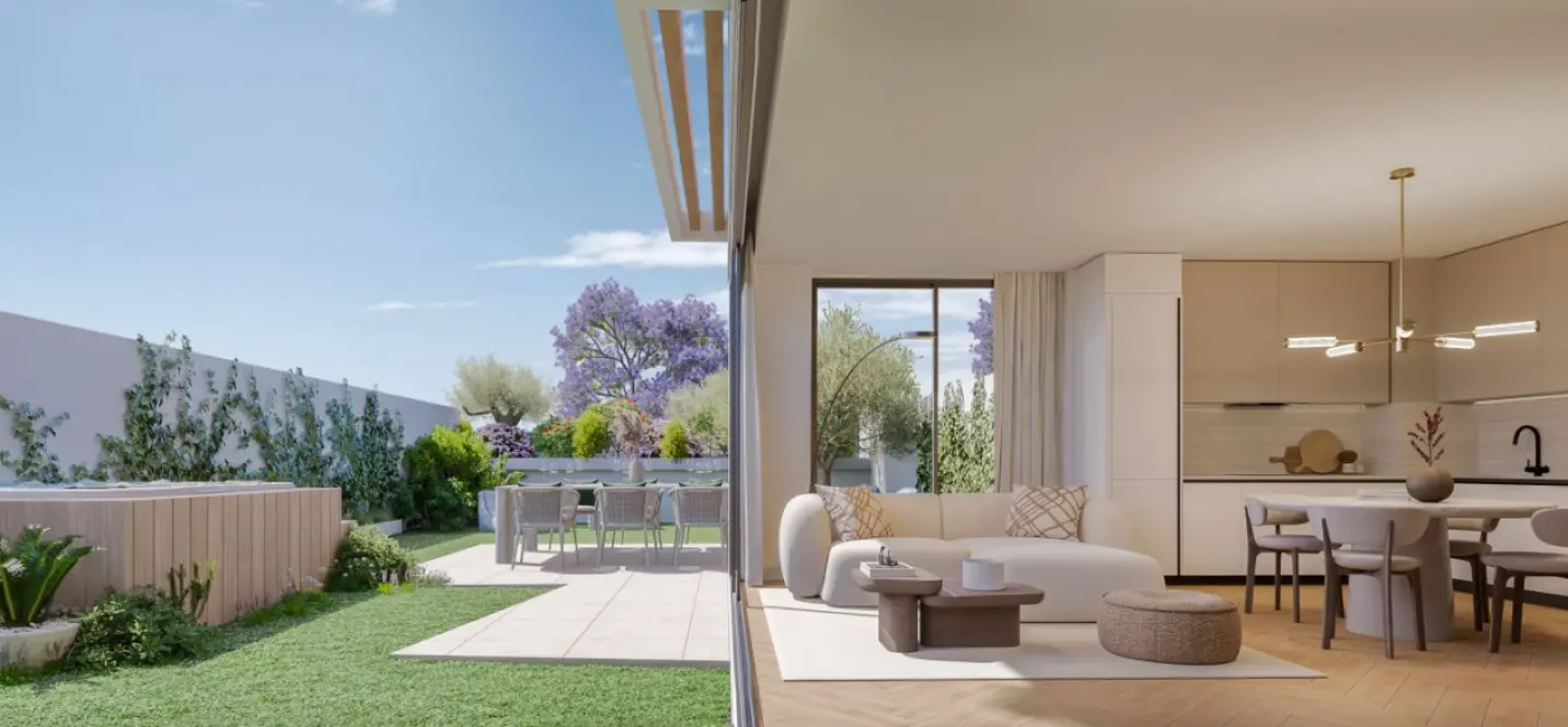 Sale of ground floor apartment in Torremolinos 2