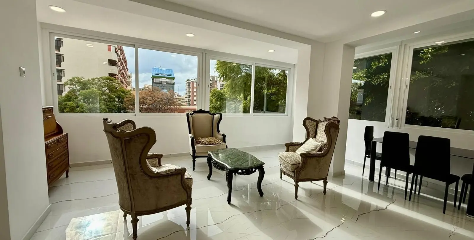 Продажа апартаментов на среднем этаже в Marbella 5