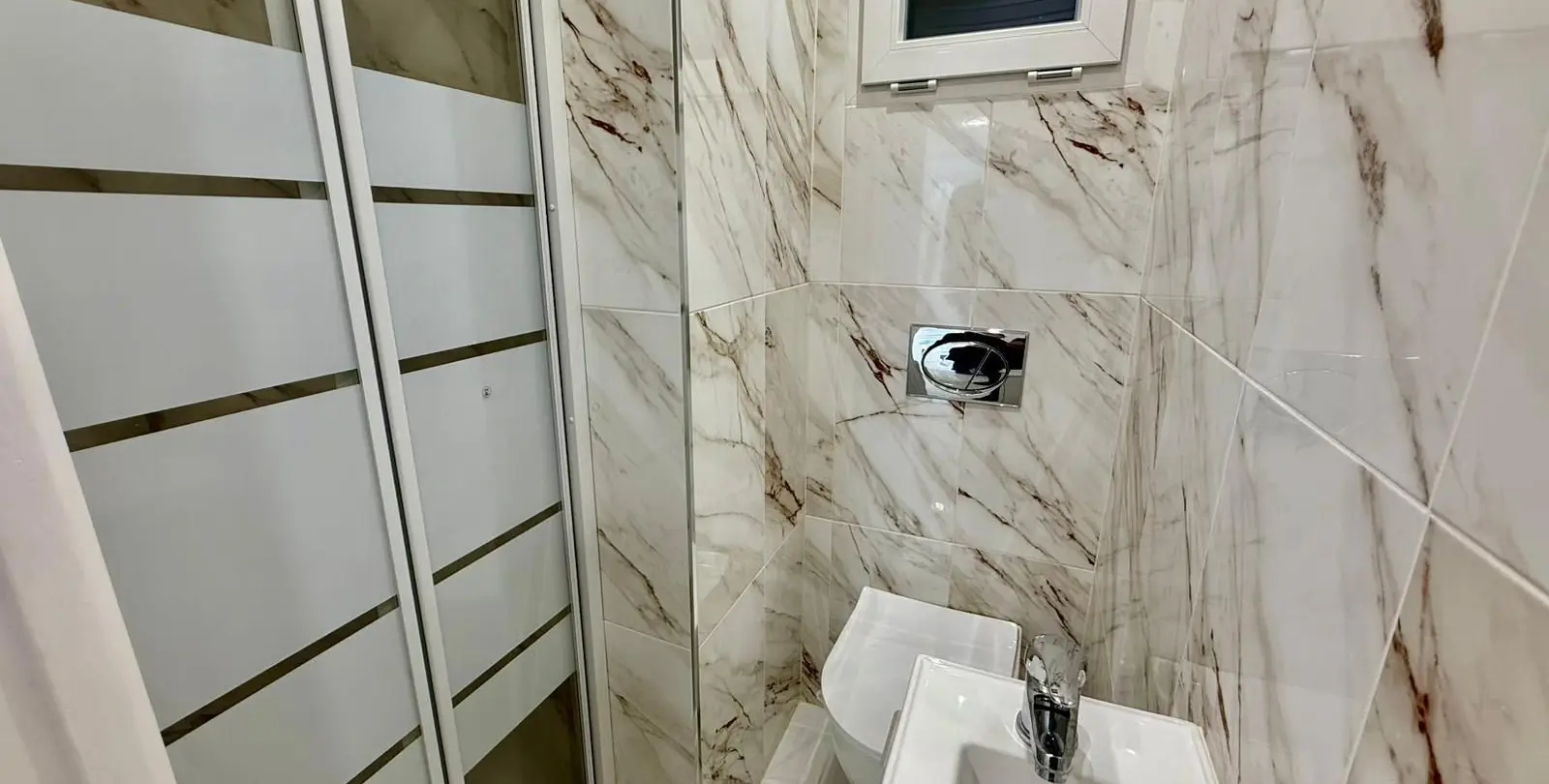 Продажа апартаментов на среднем этаже в Marbella 12