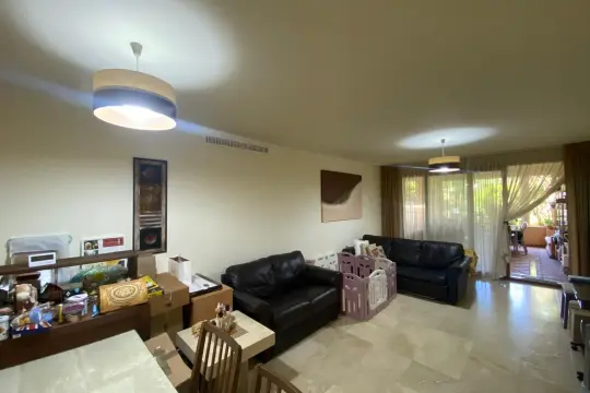 Image 4 thumb