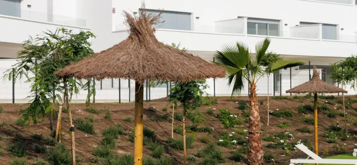 Venta de apartamento en planta media en Cancelada 4