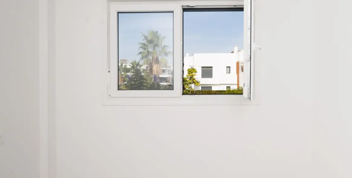 Sale of middle floor apartment in Cancelada 27