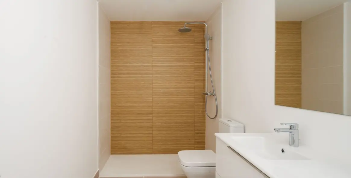 Sale of middle floor apartment in Cancelada 30