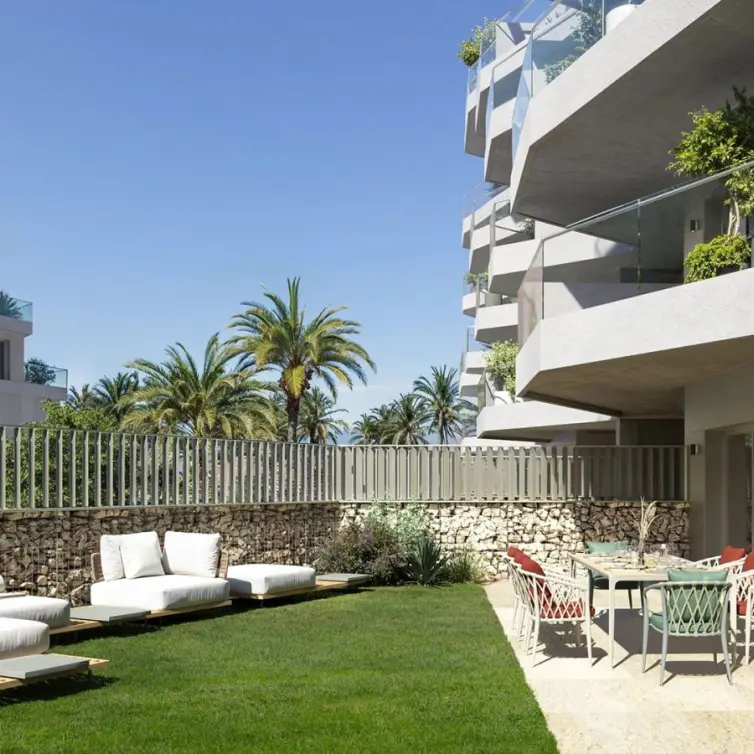 Sale of ground floor apartment in Las Lagunas