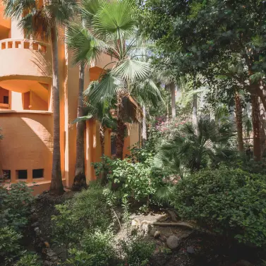 Venta de apartamento en planta media en Benahavís