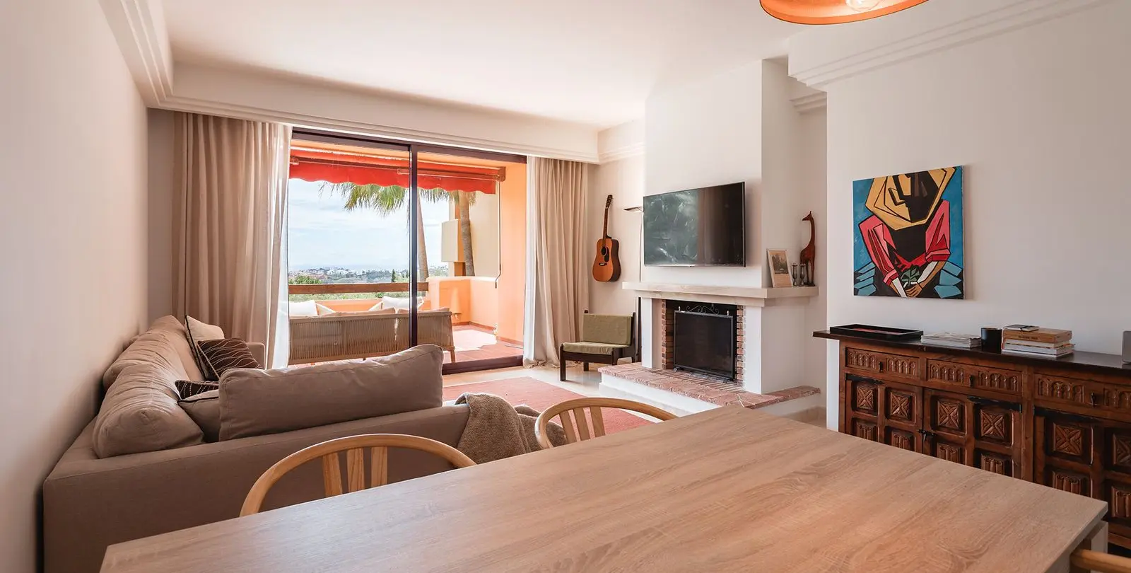 Sale of middle floor apartment in Benahavís 6