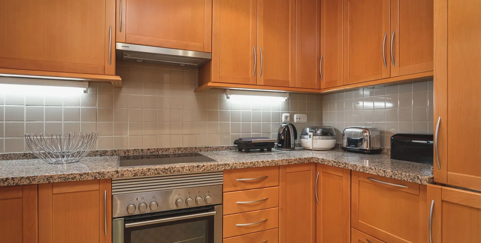 Sale of middle floor apartment in Benahavís 15