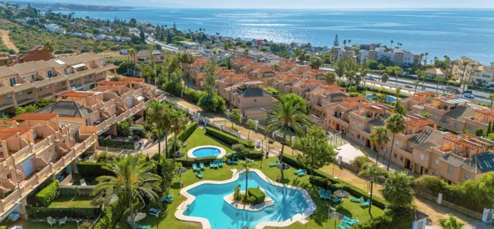 Продажа таунхауса в Estepona 0