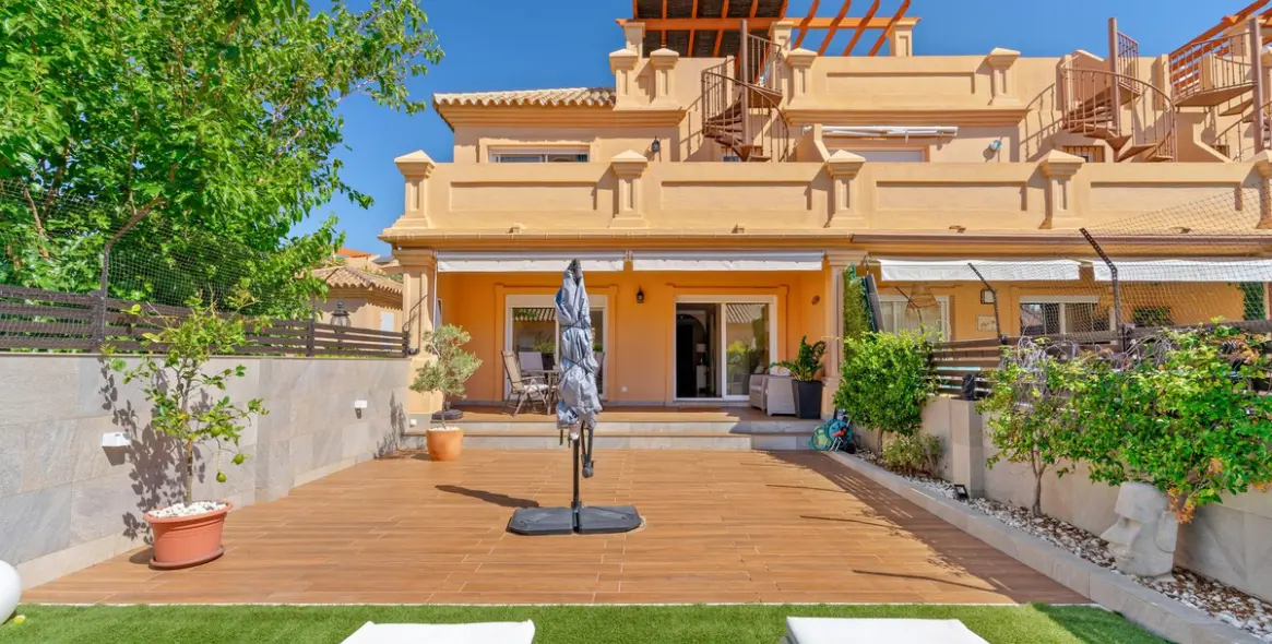 Продажа таунхауса в Estepona 18
