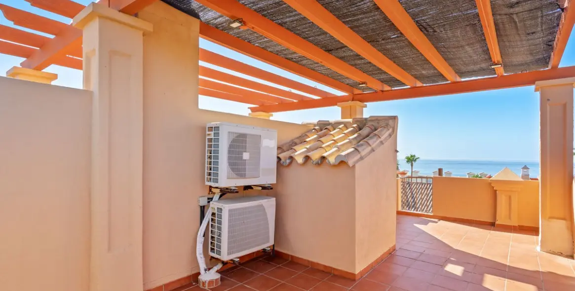 Продажа таунхауса в Estepona 32
