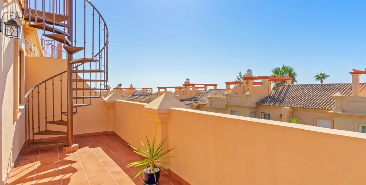 Продажа таунхауса в Estepona 38
