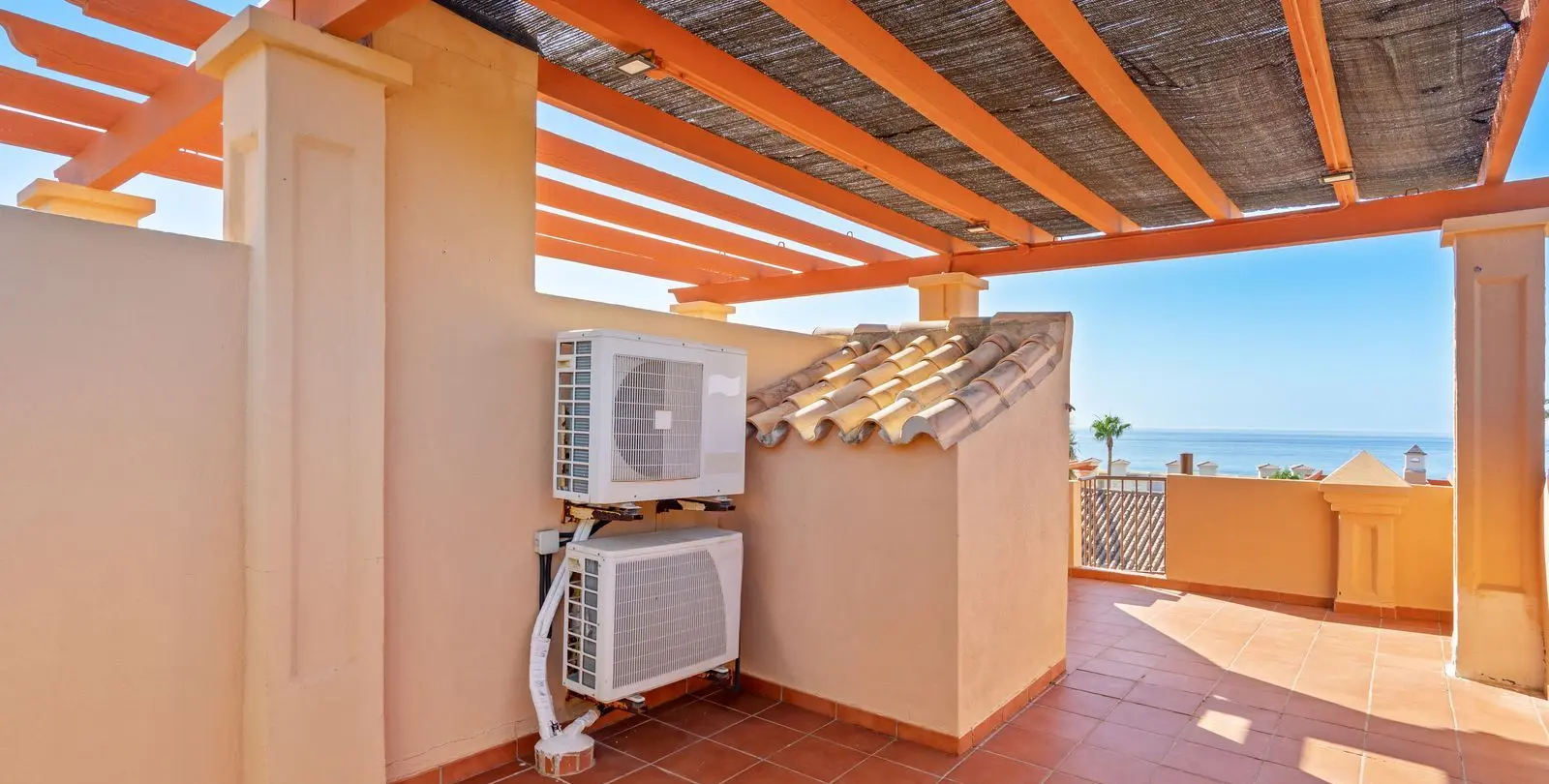Venta de casa pareada en Estepona 32