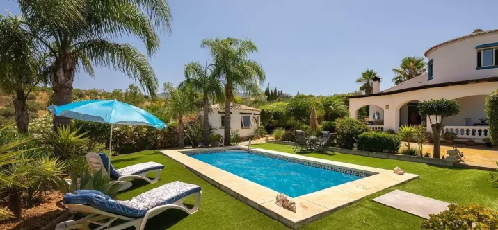 Sale of detached villa in Alhaurín el Grande 0