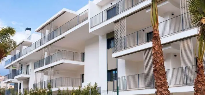 Продажа апартаментов на среднем этаже в Estepona 2