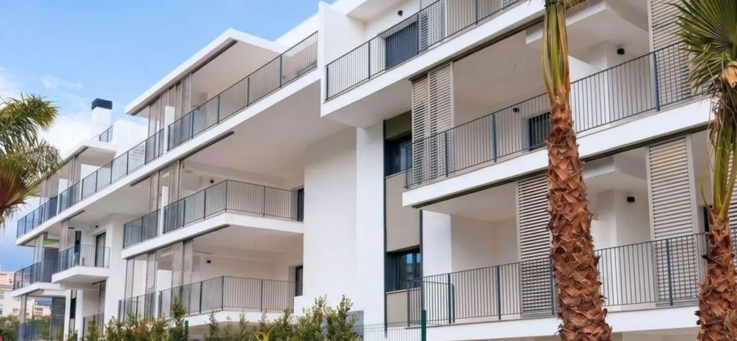 Продажа апартаментов на среднем этаже в Estepona 2