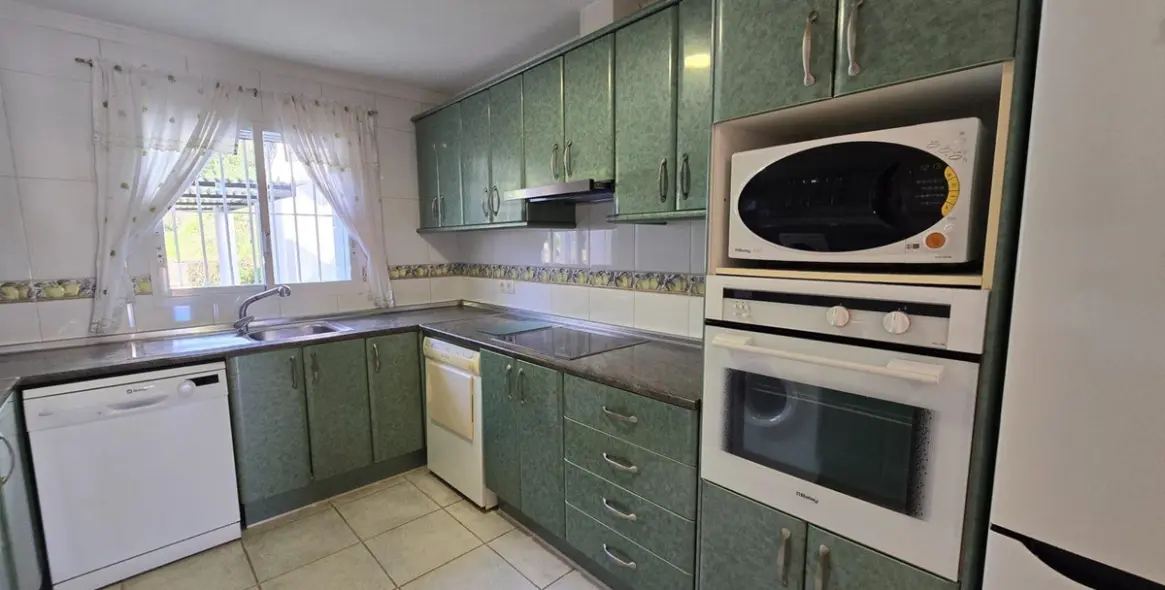 Venta de apartamento en planta baja en La Quinta 24