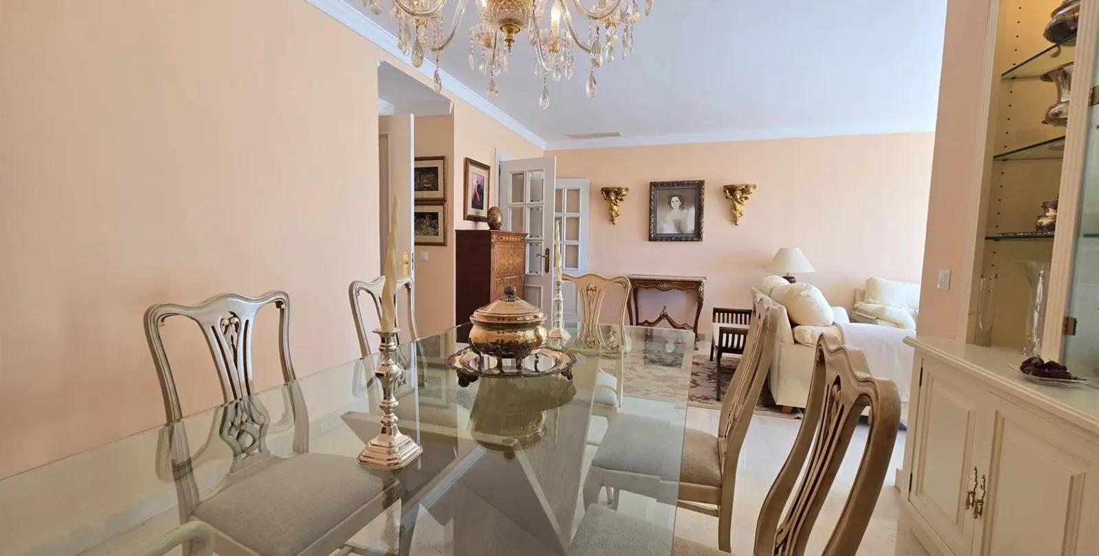 Venta de apartamento en planta baja en La Quinta 16