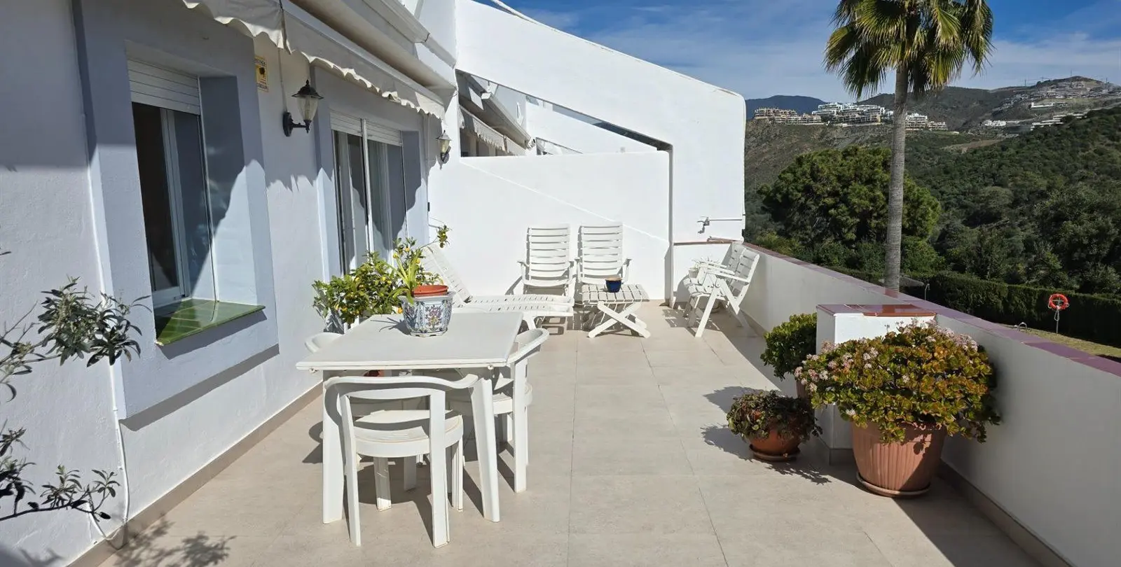 Venta de apartamento en planta baja en La Quinta 21