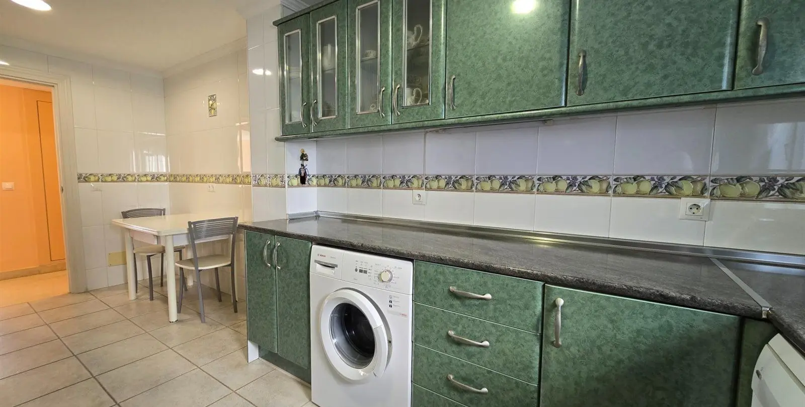 Venta de apartamento en planta baja en La Quinta 26