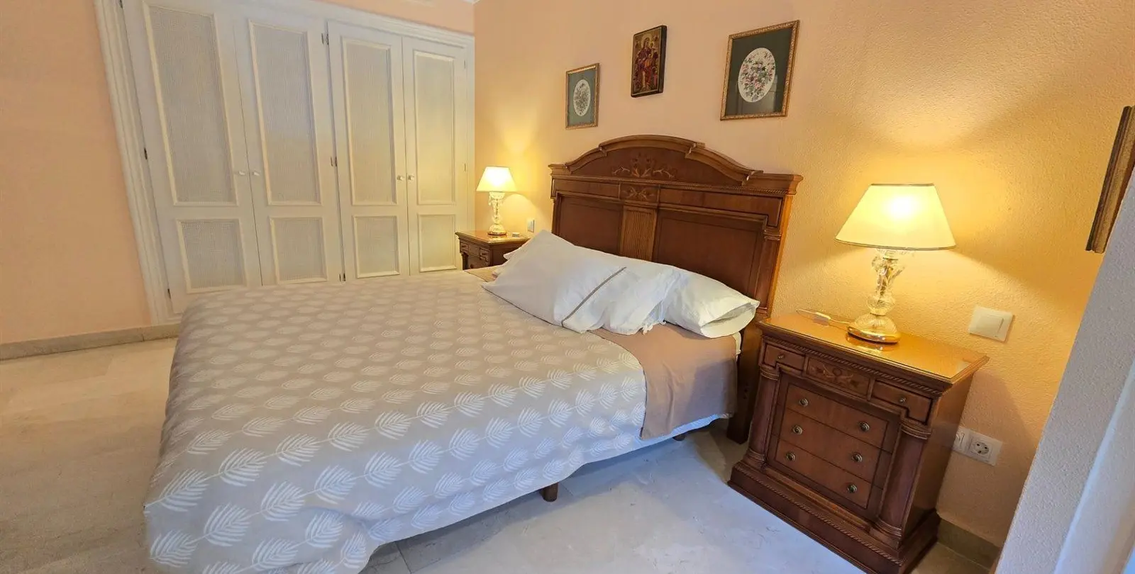 Venta de apartamento en planta baja en La Quinta 36