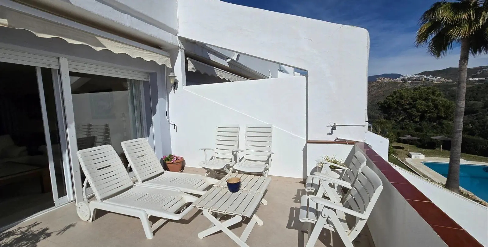 Venta de apartamento en planta baja en La Quinta 46