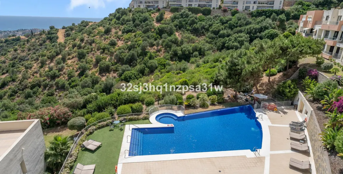 Продажа пентхауса в Altos de los Monteros 1