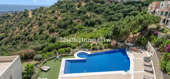 Продажа пентхауса в Altos de los Monteros 0
