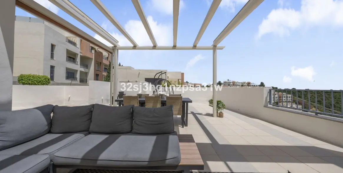 Продажа пентхауса в Altos de los Monteros 5
