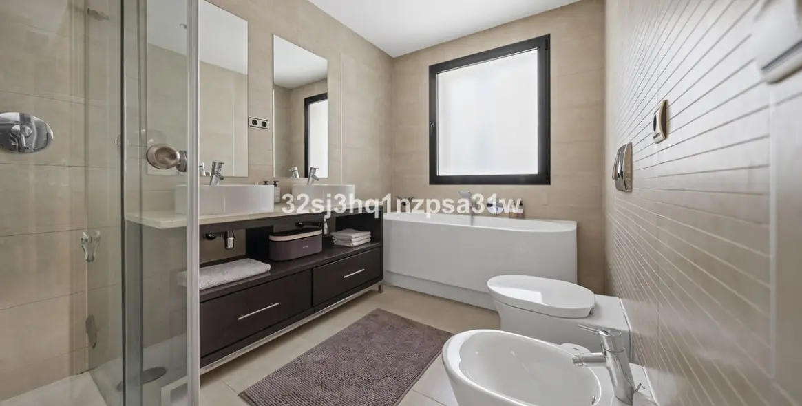 Продажа пентхауса в Altos de los Monteros 10