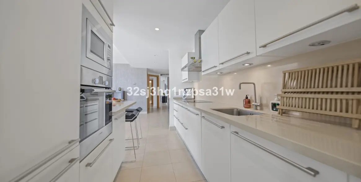 Продажа пентхауса в Altos de los Monteros 11