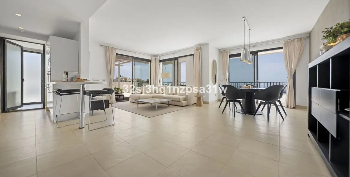 Продажа пентхауса в Altos de los Monteros 15