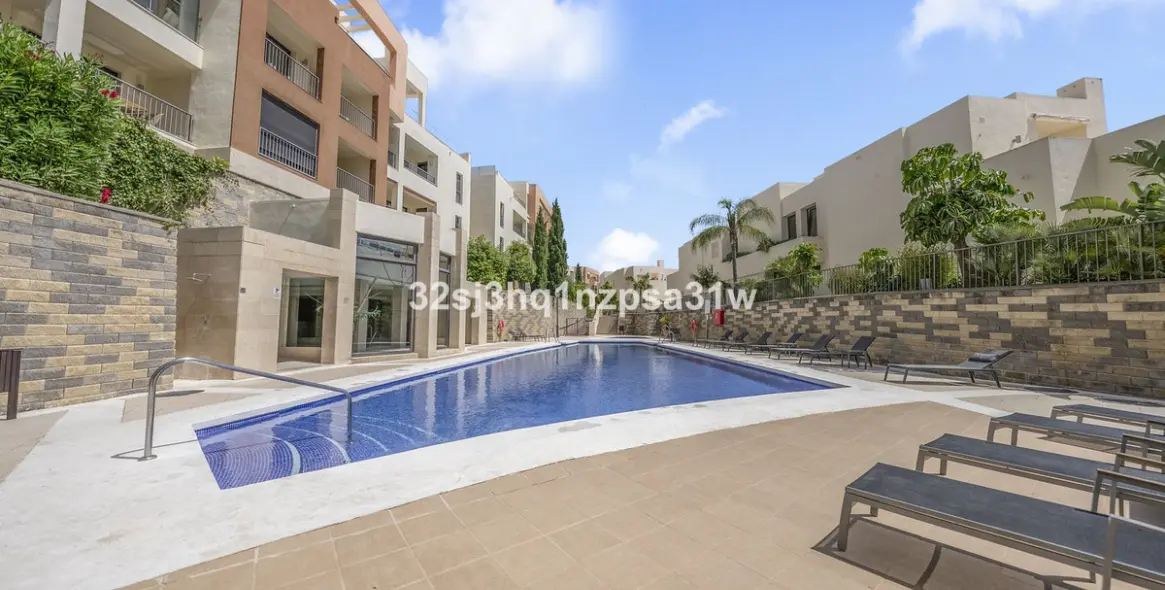 Продажа пентхауса в Altos de los Monteros 20