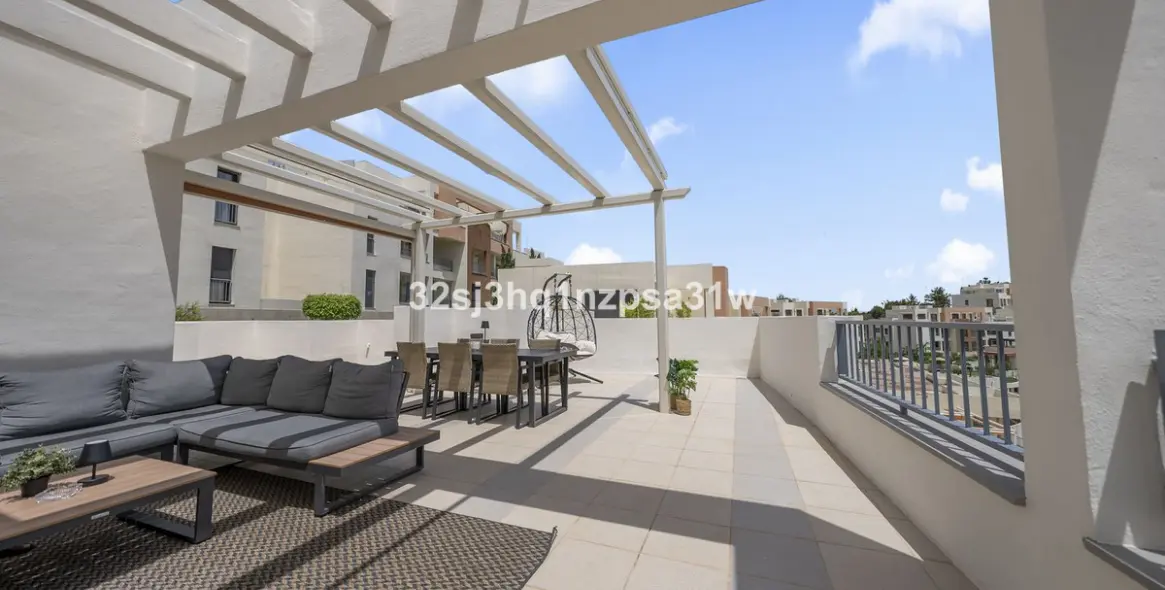 Продажа пентхауса в Altos de los Monteros 23