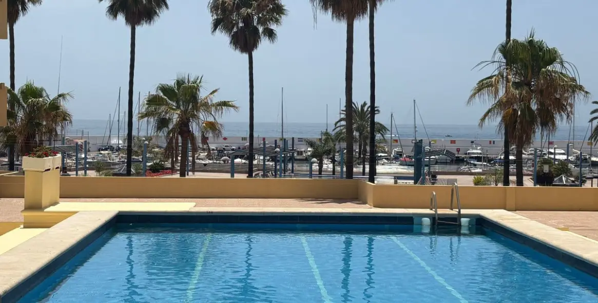 Продажа апартаментов на среднем этаже в Marbella 1
