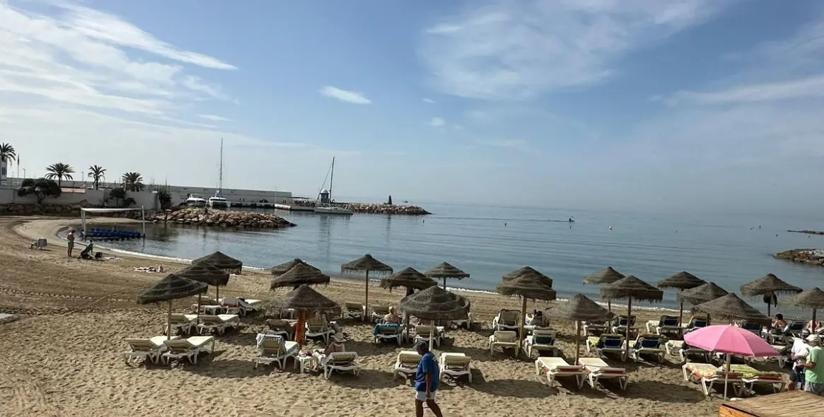 Продажа апартаментов на среднем этаже в Marbella 10