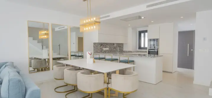 Long-term rent of townhouse in Nueva Andalucía 0