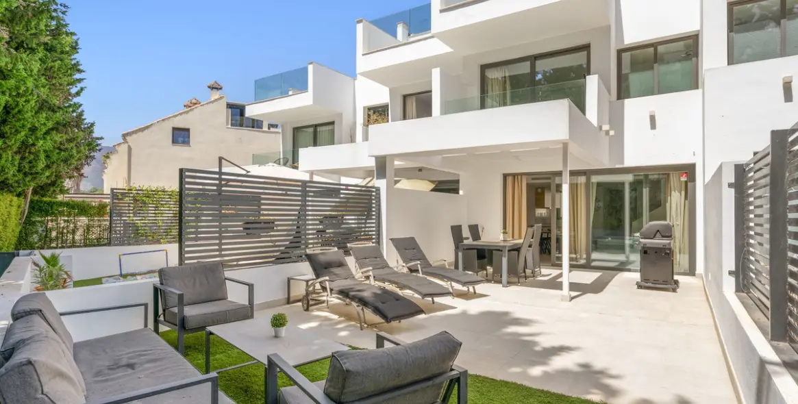 Venta de adosado en Estepona 1